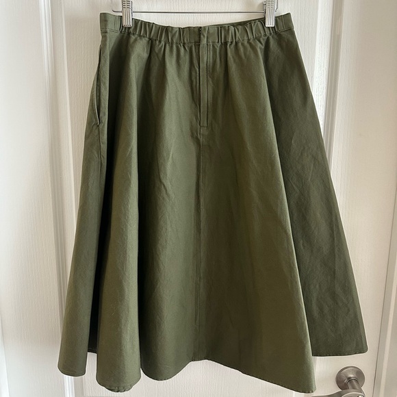 [UNIQLO] Khaki A-Line Skirt - Picture 2 of 5